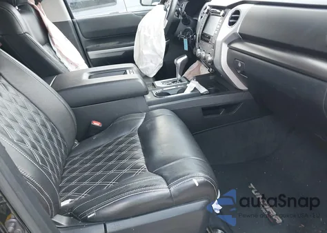 2018 Toyota Tundra Sr5 5.7L V8 z USA, uszkodzony, nr VIN 5TFDW5F12JX720521